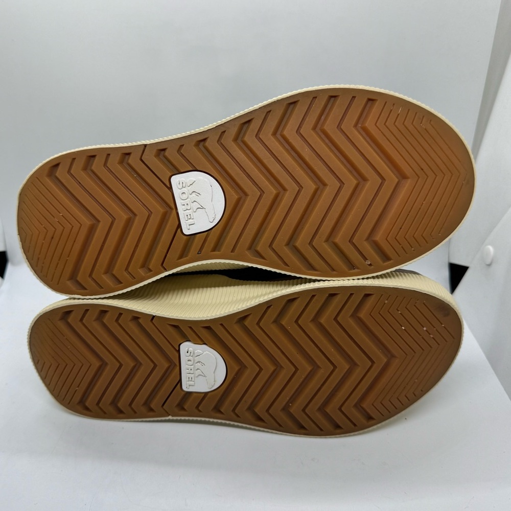 Sorel Women's Out N About IV Classic Waterproof Boots Utility Green, Black - Picture 12 of 14